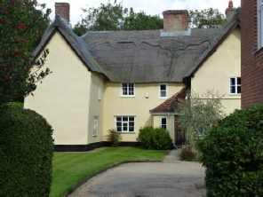 Thatched house in Dennington.